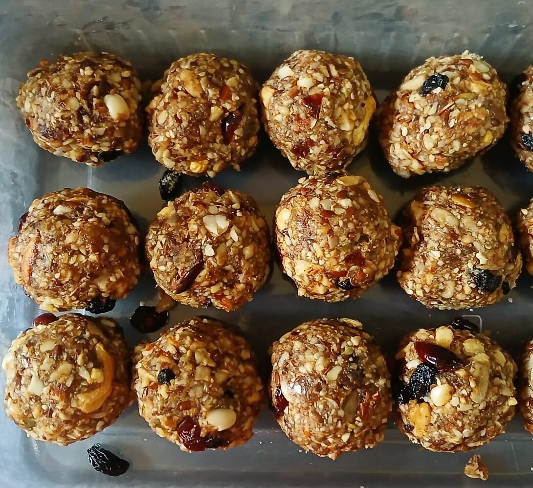 WhatsApp Image 2025-04-15 at 14.05.03_53516ae1 Superfood Laddu <br>Pack of 12 - Image 1